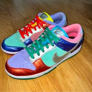 Nike Dunk Low in Sunset Pulse